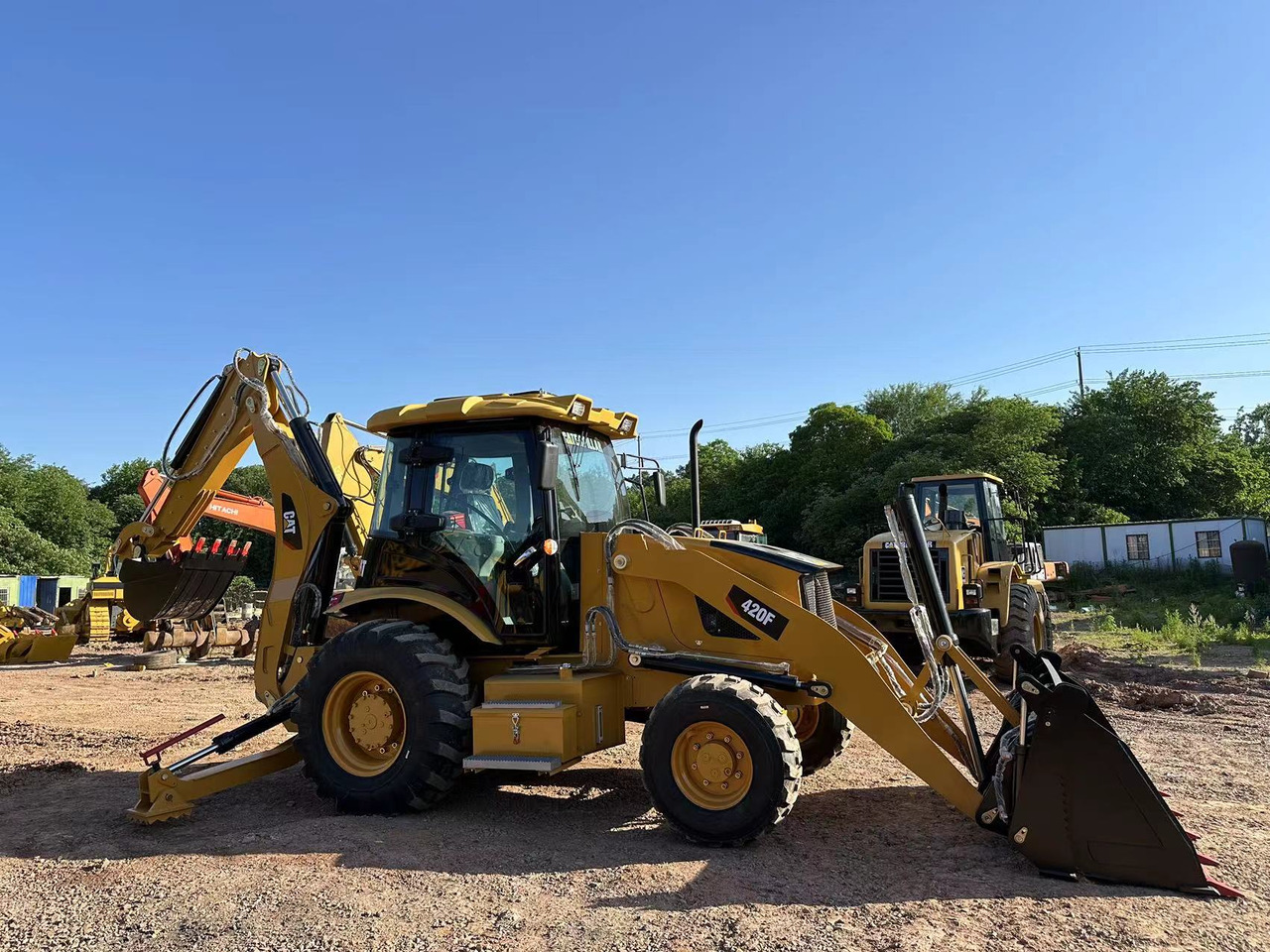 CATERPILLAR 420F2 - Ekskavaator-laadur: pilt 5 CATERPILLAR 420F2 - Ekskavaator-laadur: pilt 5