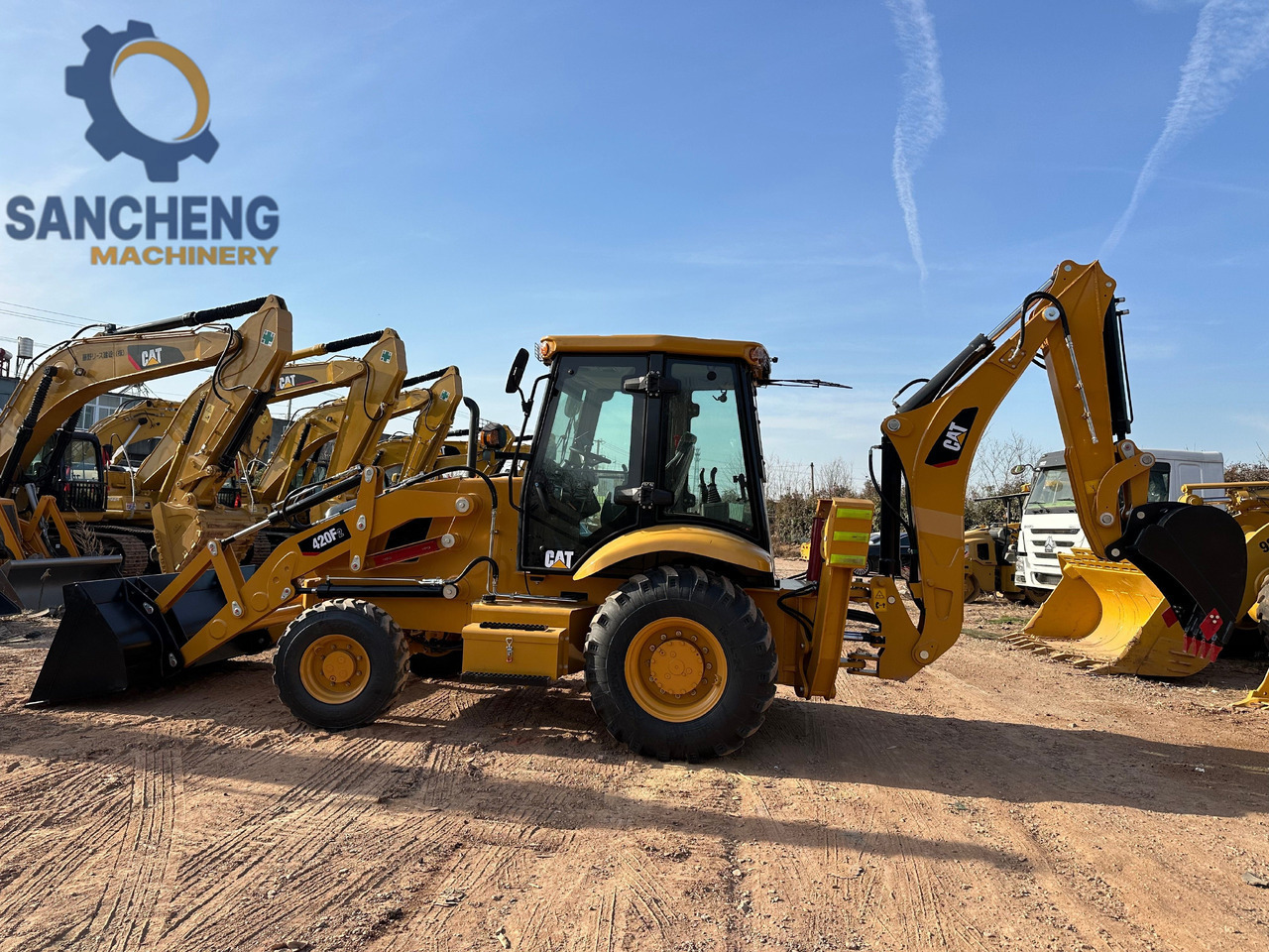 CATERPILLAR 420F2 - Ekskavaator-laadur: pilt 3 CATERPILLAR 420F2 - Ekskavaator-laadur: pilt 3