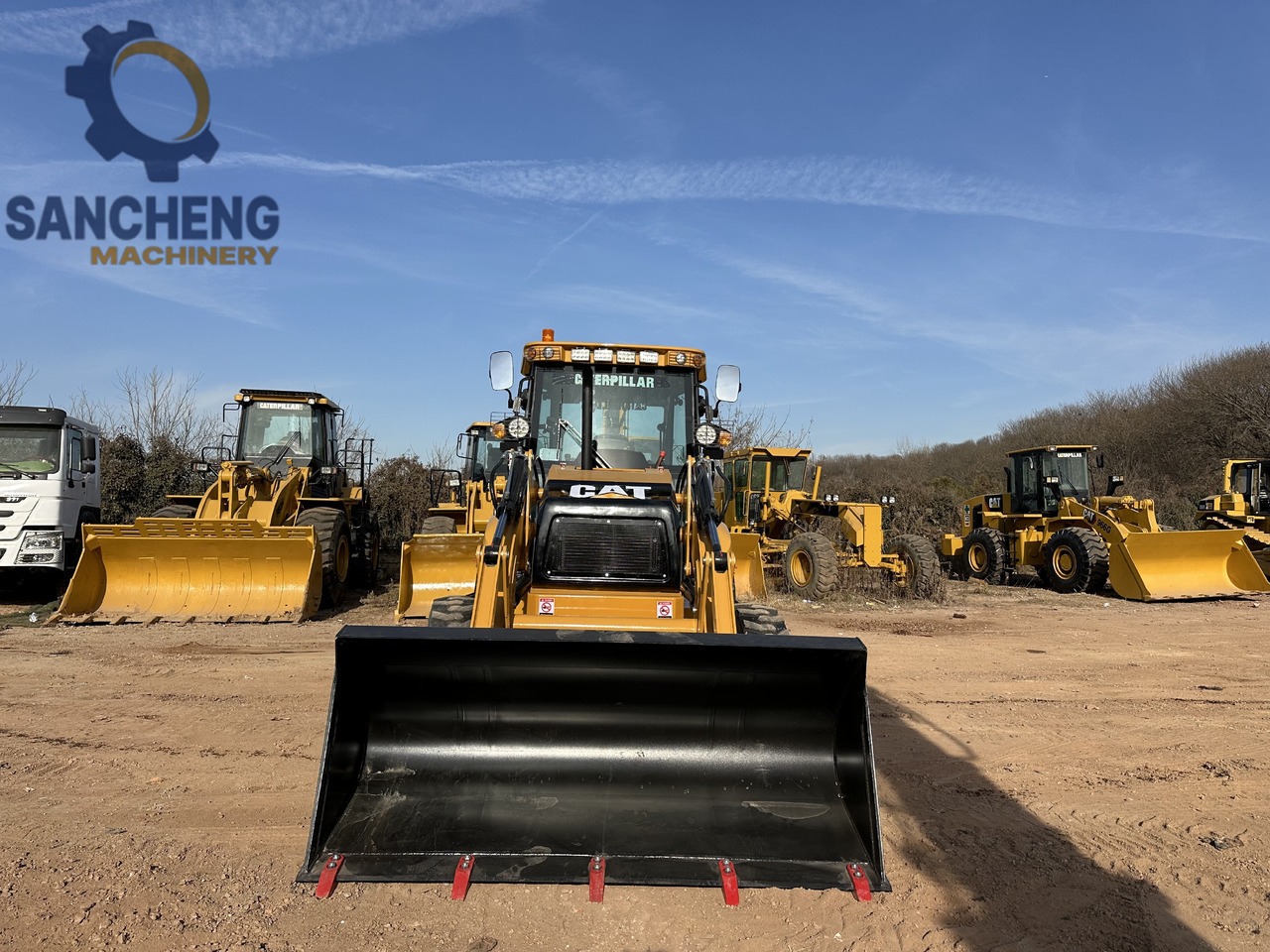 CATERPILLAR 420F2 - Ekskavaator-laadur: pilt 5 CATERPILLAR 420F2 - Ekskavaator-laadur: pilt 5