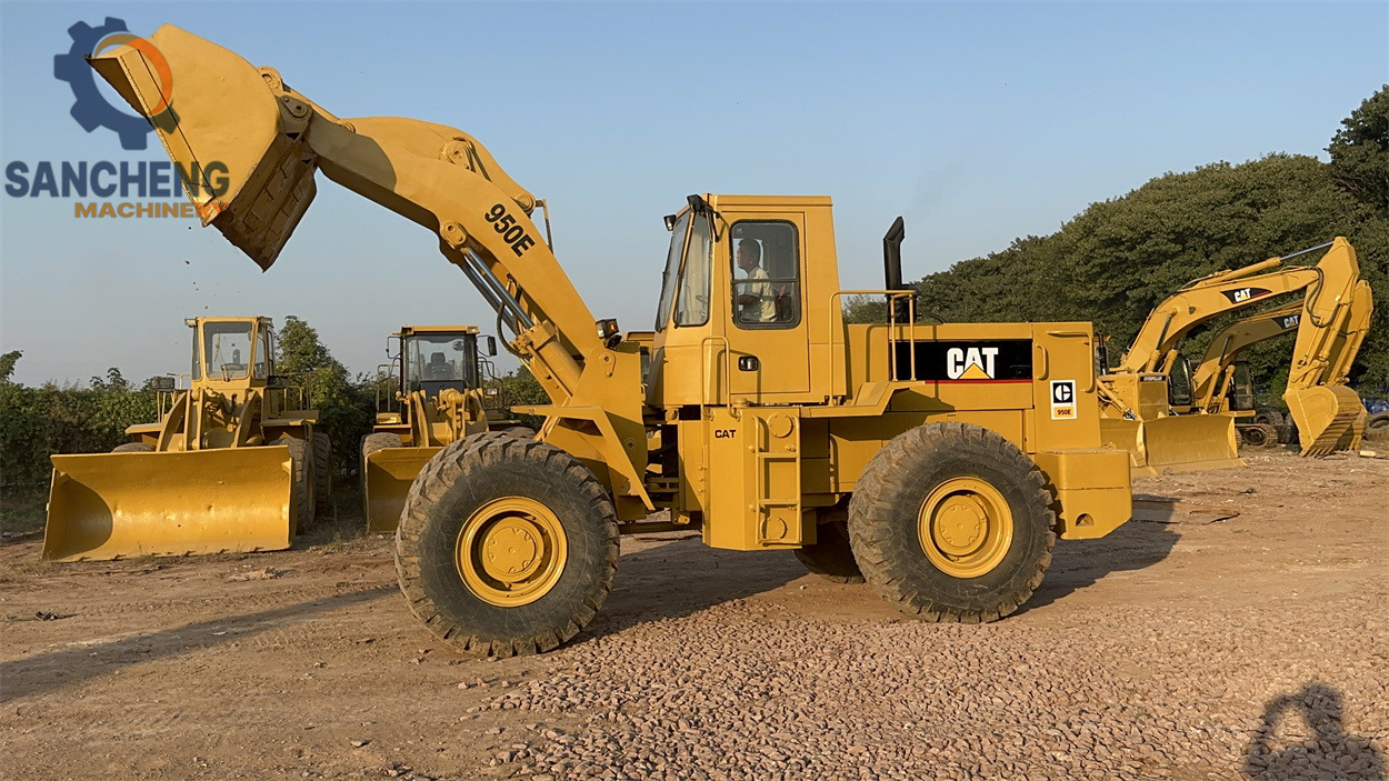 CATERPILLAR 950E - Rataslaadur: pilt 2 CATERPILLAR 950E - Rataslaadur: pilt 2