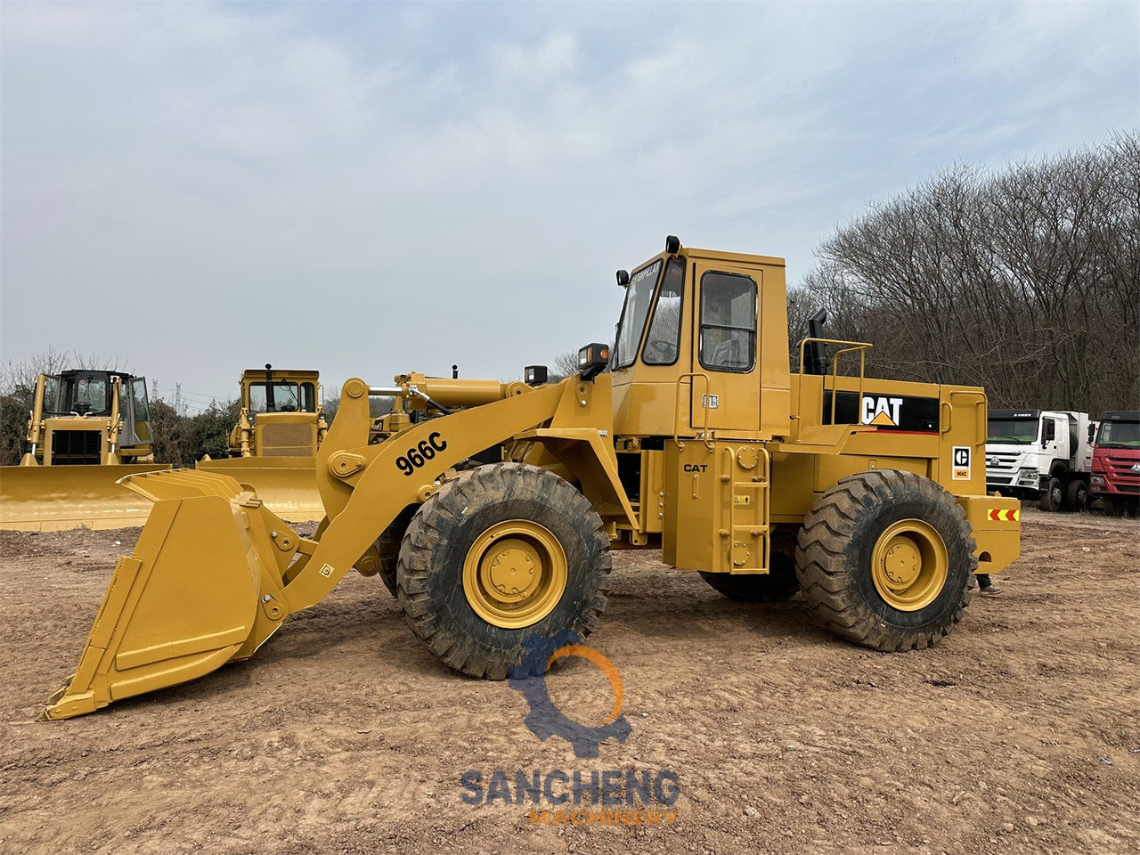 Rataslaadur CATERPILLAR 966C: pilt 9