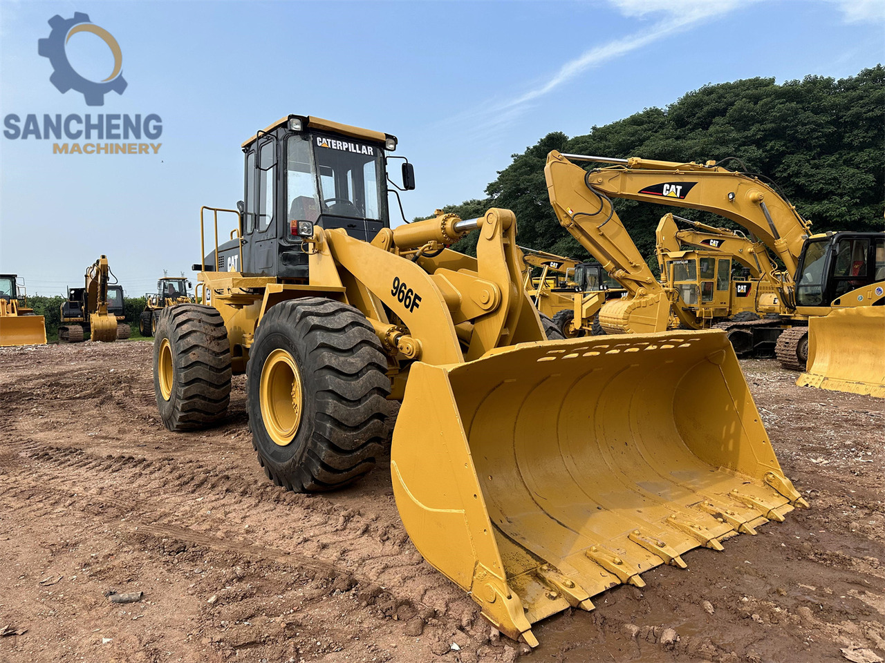 CATERPILLAR 966F - Rataslaadur: pilt 1 CATERPILLAR 966F - Rataslaadur: pilt 1