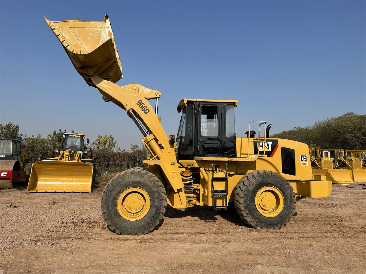 CATERPILLAR 966G - Rataslaadur: pilt 2 CATERPILLAR 966G - Rataslaadur: pilt 2