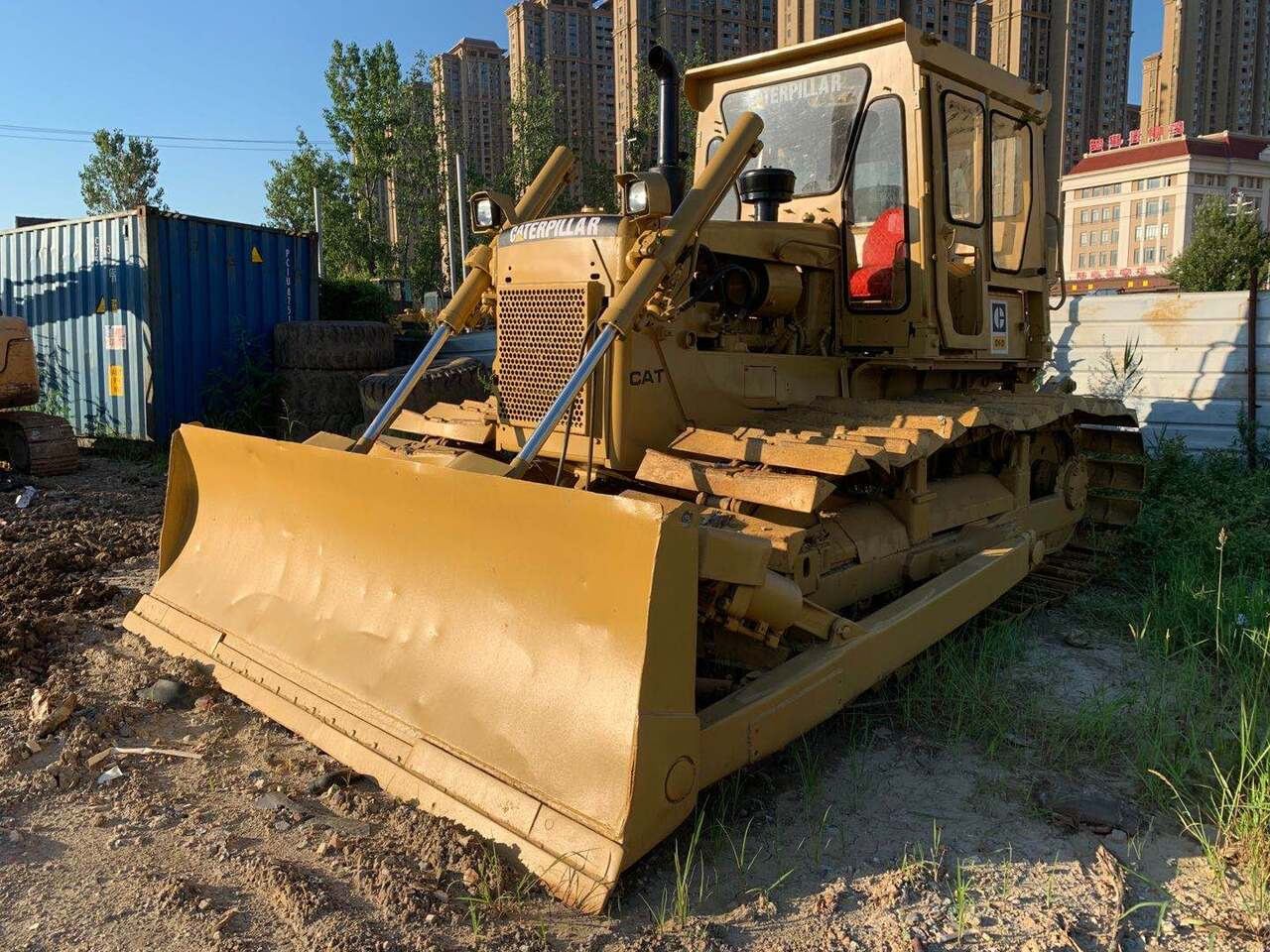 CATERPILLAR D6D - Buldooser: pilt 1 CATERPILLAR D6D - Buldooser: pilt 1