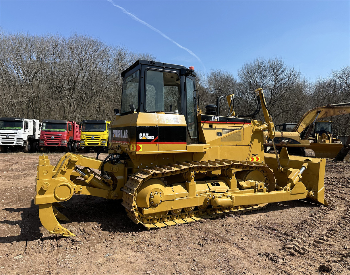 CATERPILLAR D6G - Ekskavaator: pilt 2 CATERPILLAR D6G - Ekskavaator: pilt 2