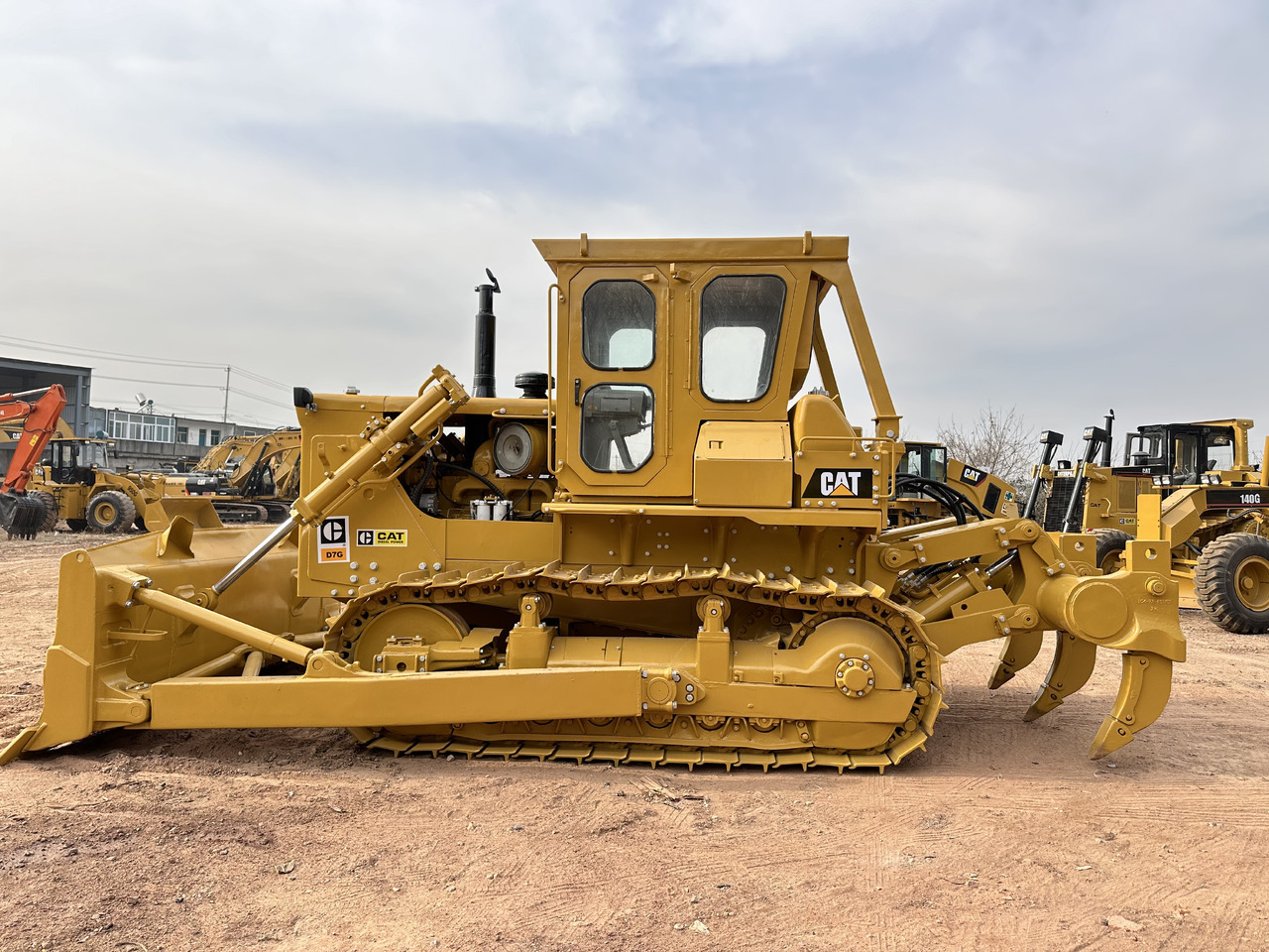 CATERPILLAR D7G - Buldooser: pilt 2 CATERPILLAR D7G - Buldooser: pilt 2