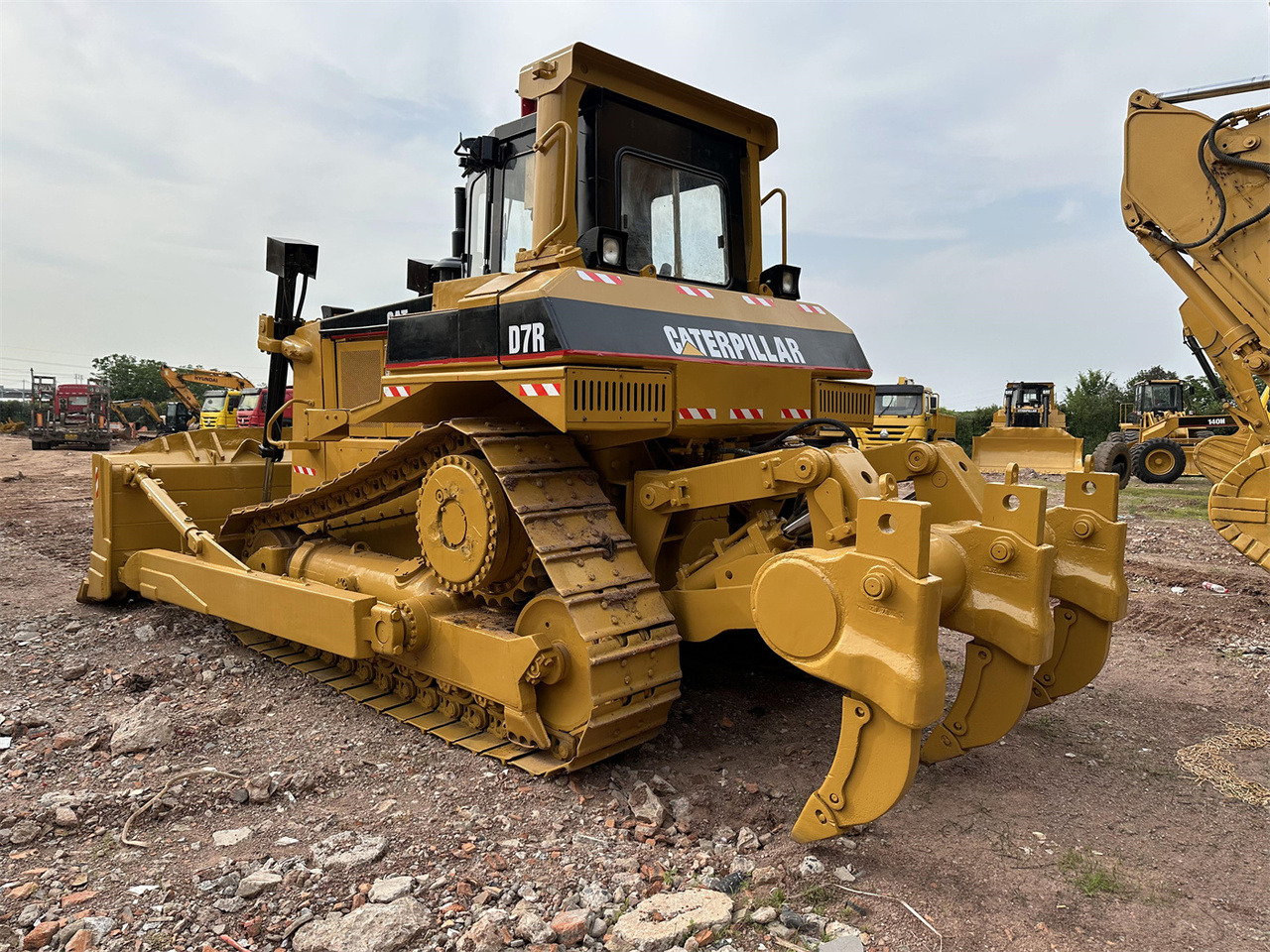 Buldooser CATERPILLAR D7R: pilt 6