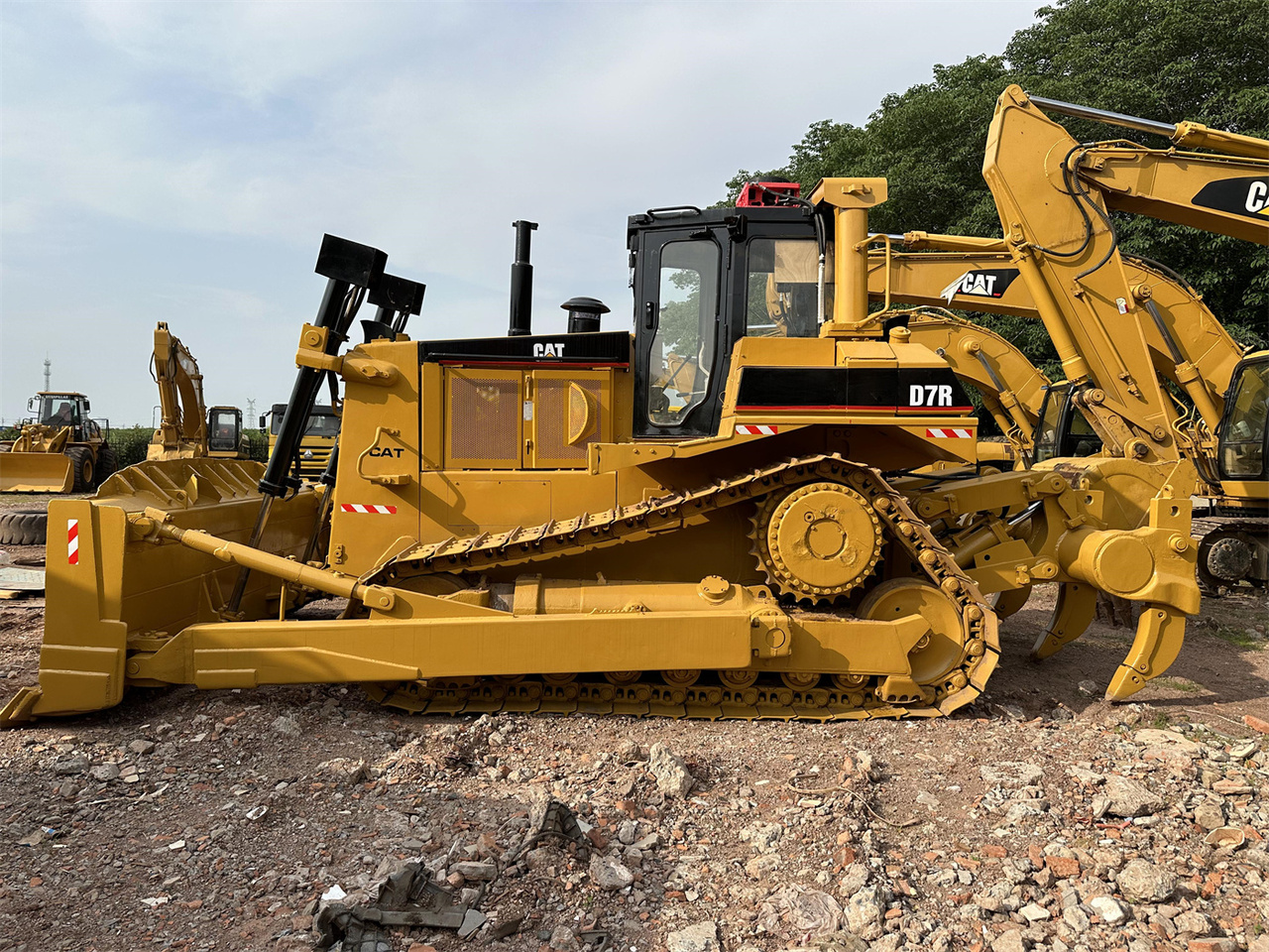 CATERPILLAR D7R - Buldooser: pilt 5 CATERPILLAR D7R - Buldooser: pilt 5