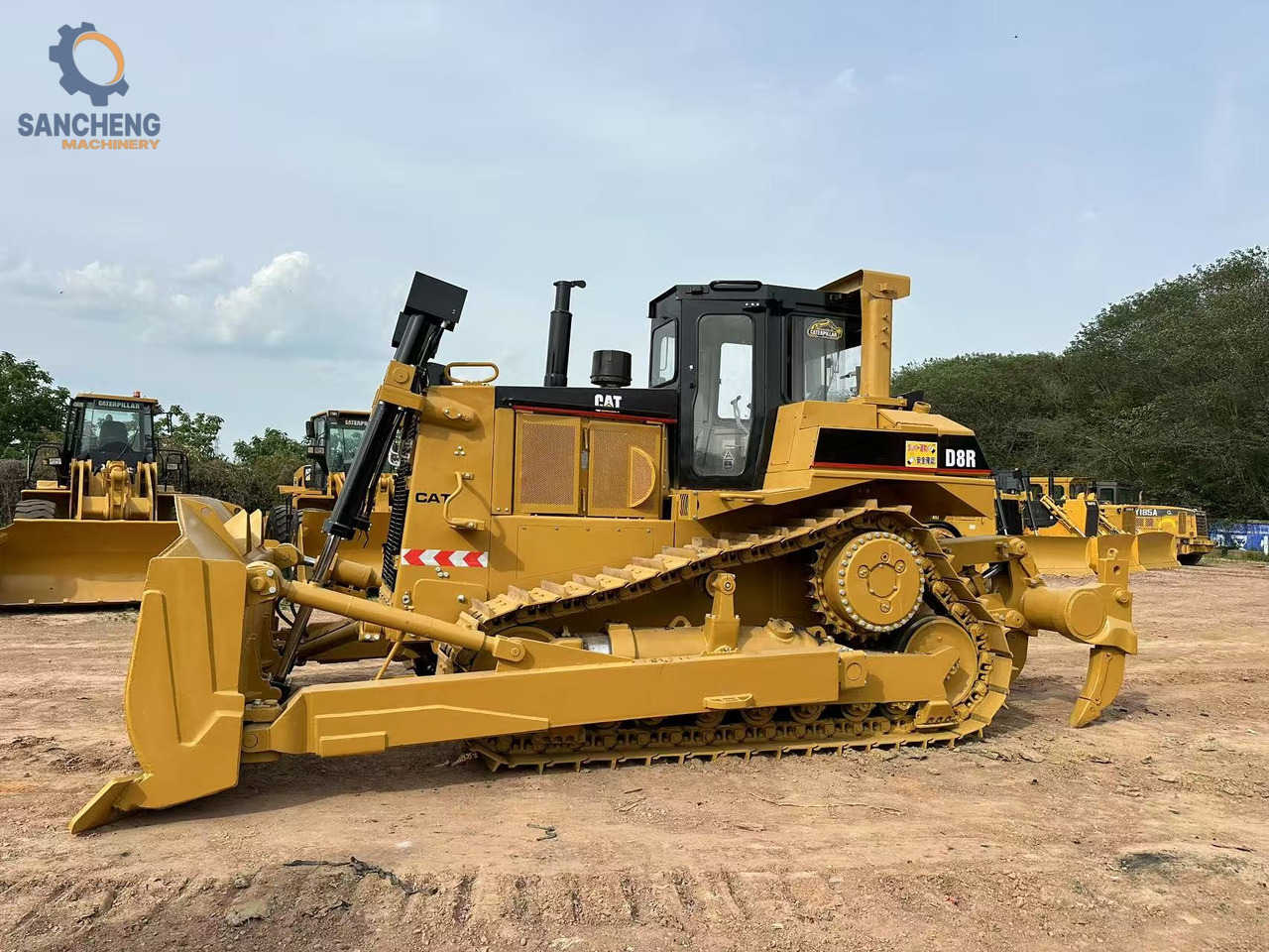 CATERPILLAR D8R - Buldooser: pilt 4 CATERPILLAR D8R - Buldooser: pilt 4