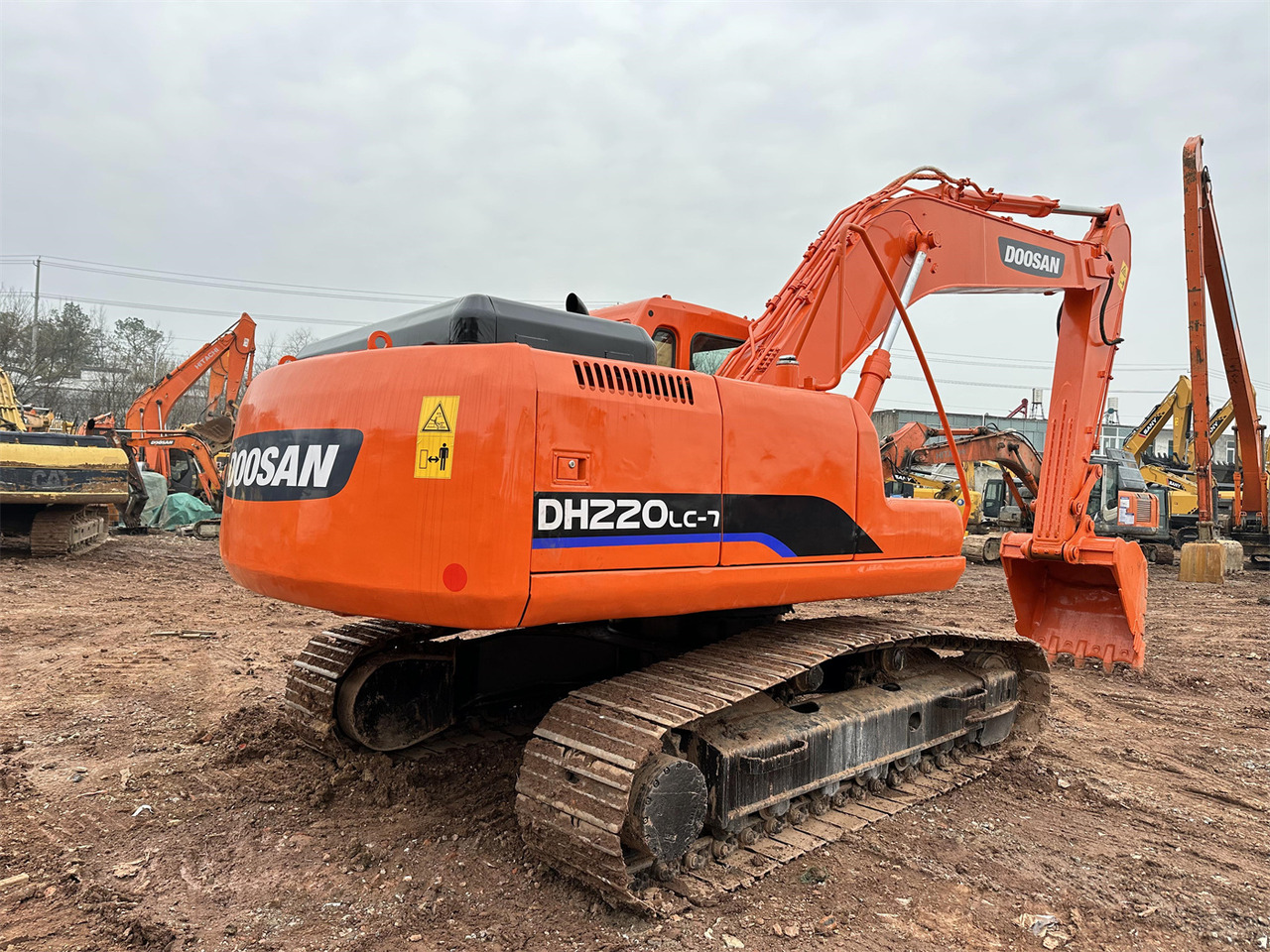 DOOSAN DH220 - Lintekskavaator: pilt 5 DOOSAN DH220 - Lintekskavaator: pilt 5