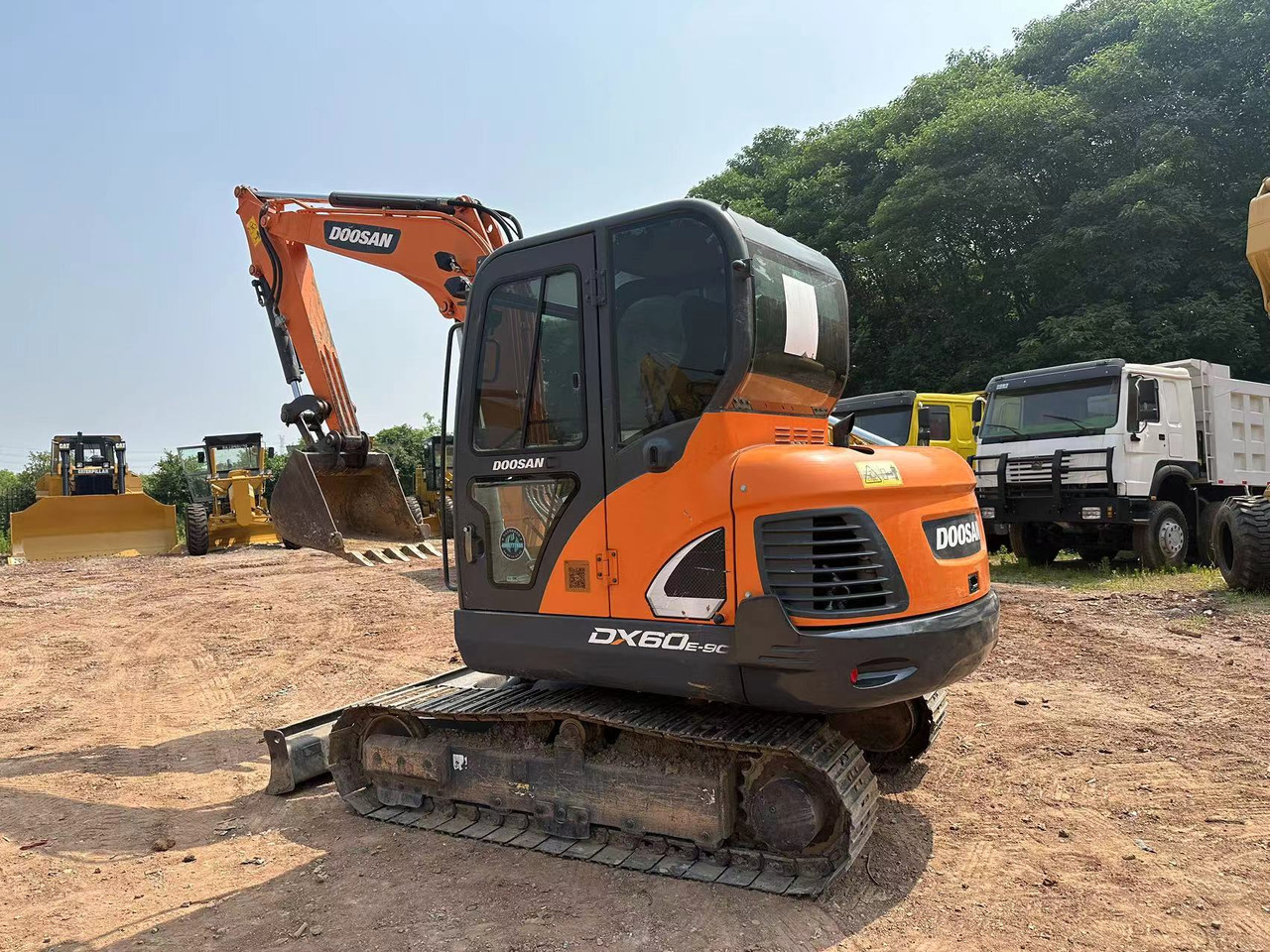DOOSAN DX60 - Miniekskavaator: pilt 2 DOOSAN DX60 - Miniekskavaator: pilt 2