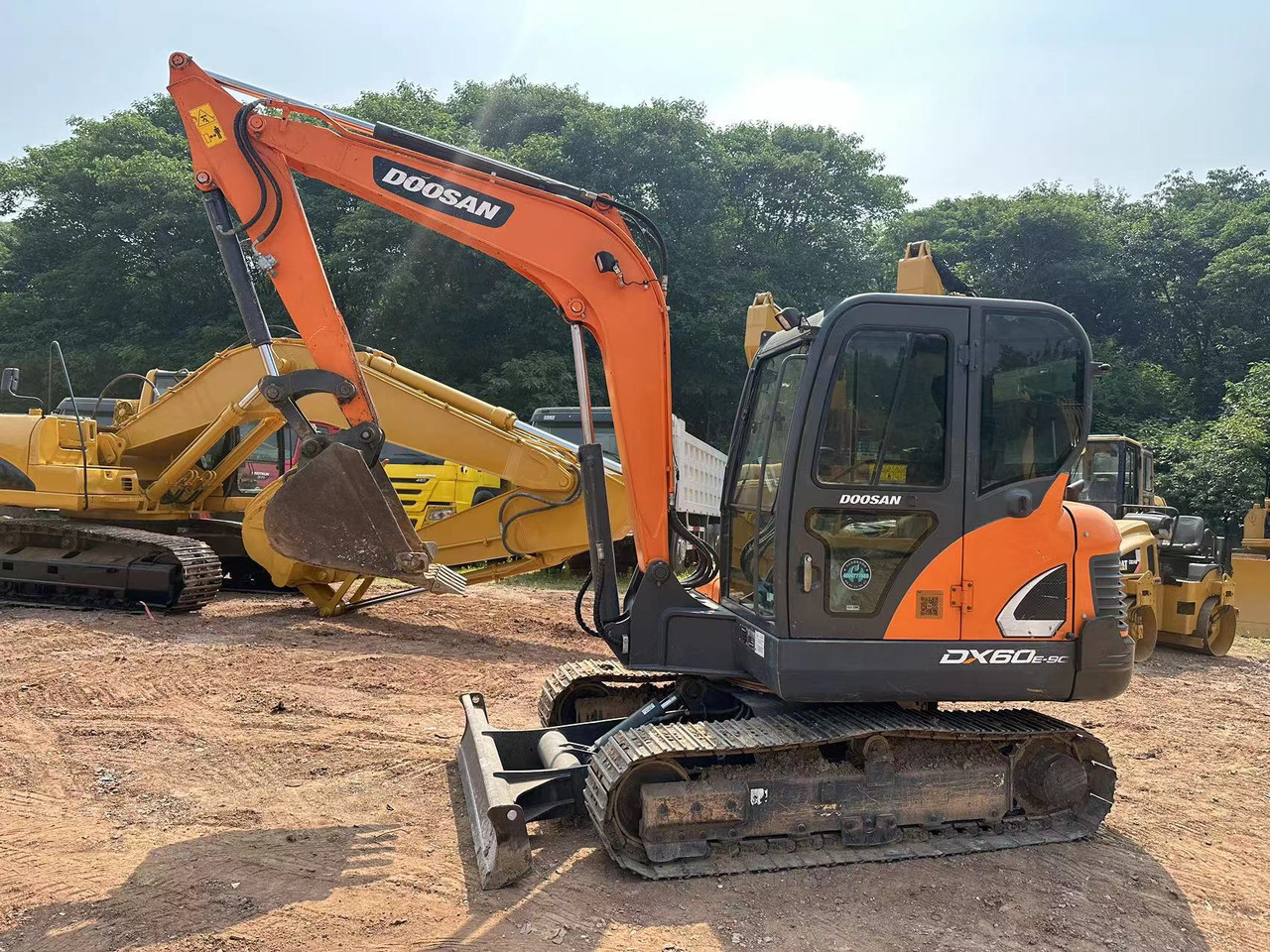 DOOSAN DX60 - Miniekskavaator: pilt 1 DOOSAN DX60 - Miniekskavaator: pilt 1