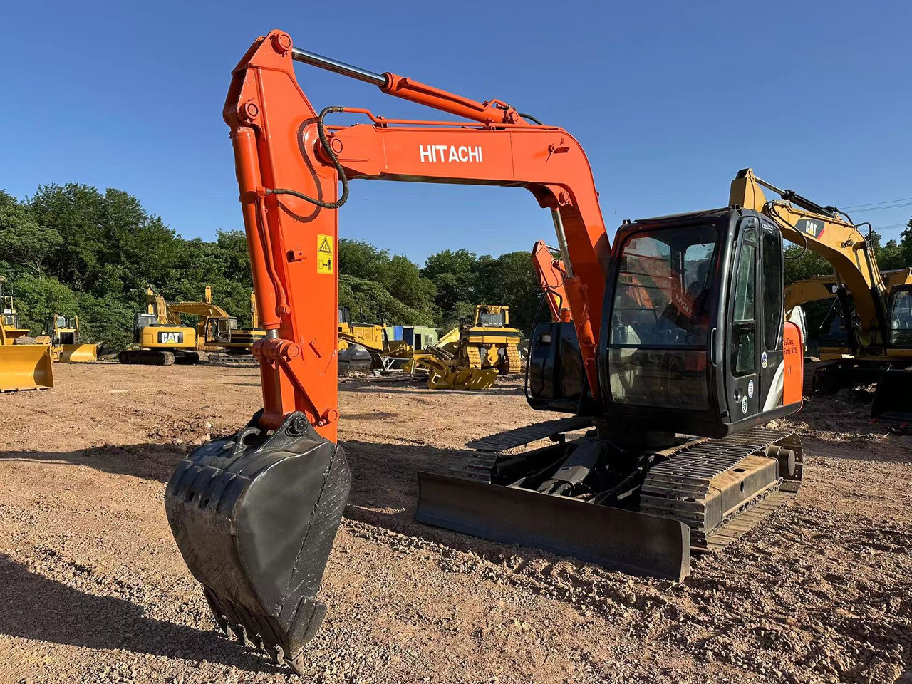 HITACHI ZAXIS ZX70 - Miniekskavaator: pilt 3 HITACHI ZAXIS ZX70 - Miniekskavaator: pilt 3