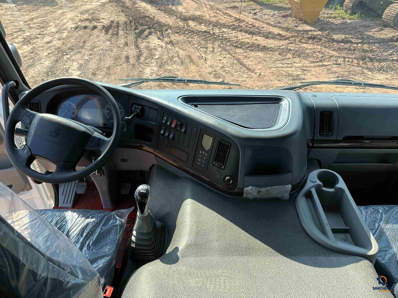 Kallurauto HOWO 400 With Bumper: pilt 17