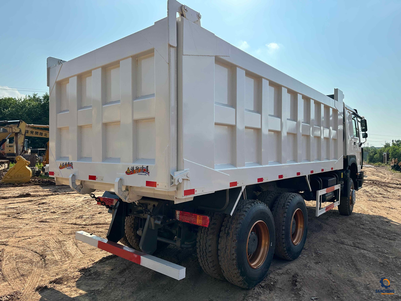 Kallurauto HOWO 400 With Bumper: pilt 8