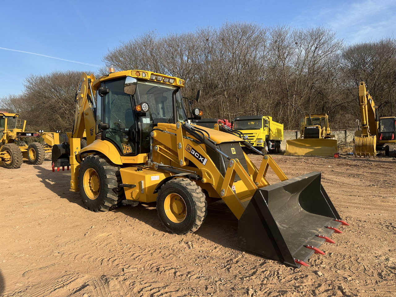 JCB 3CX - Ekskavaator-laadur: pilt 1 JCB 3CX - Ekskavaator-laadur: pilt 1