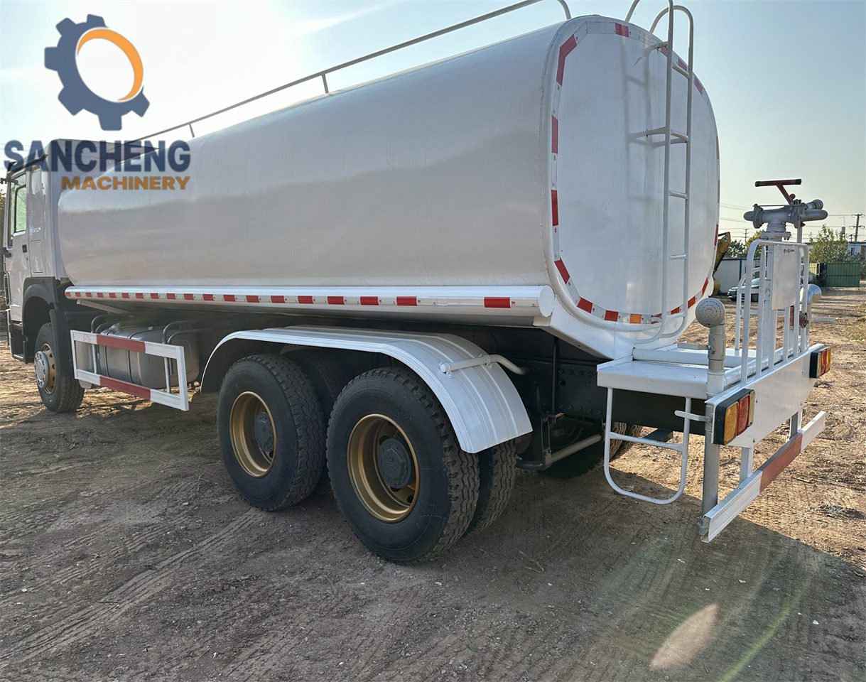 SINOTRUK HOWO 370HP 6x4 Water Tank Truck - Tsisternauto: pilt 5 SINOTRUK HOWO 370HP 6x4 Water Tank Truck - Tsisternauto: pilt 5