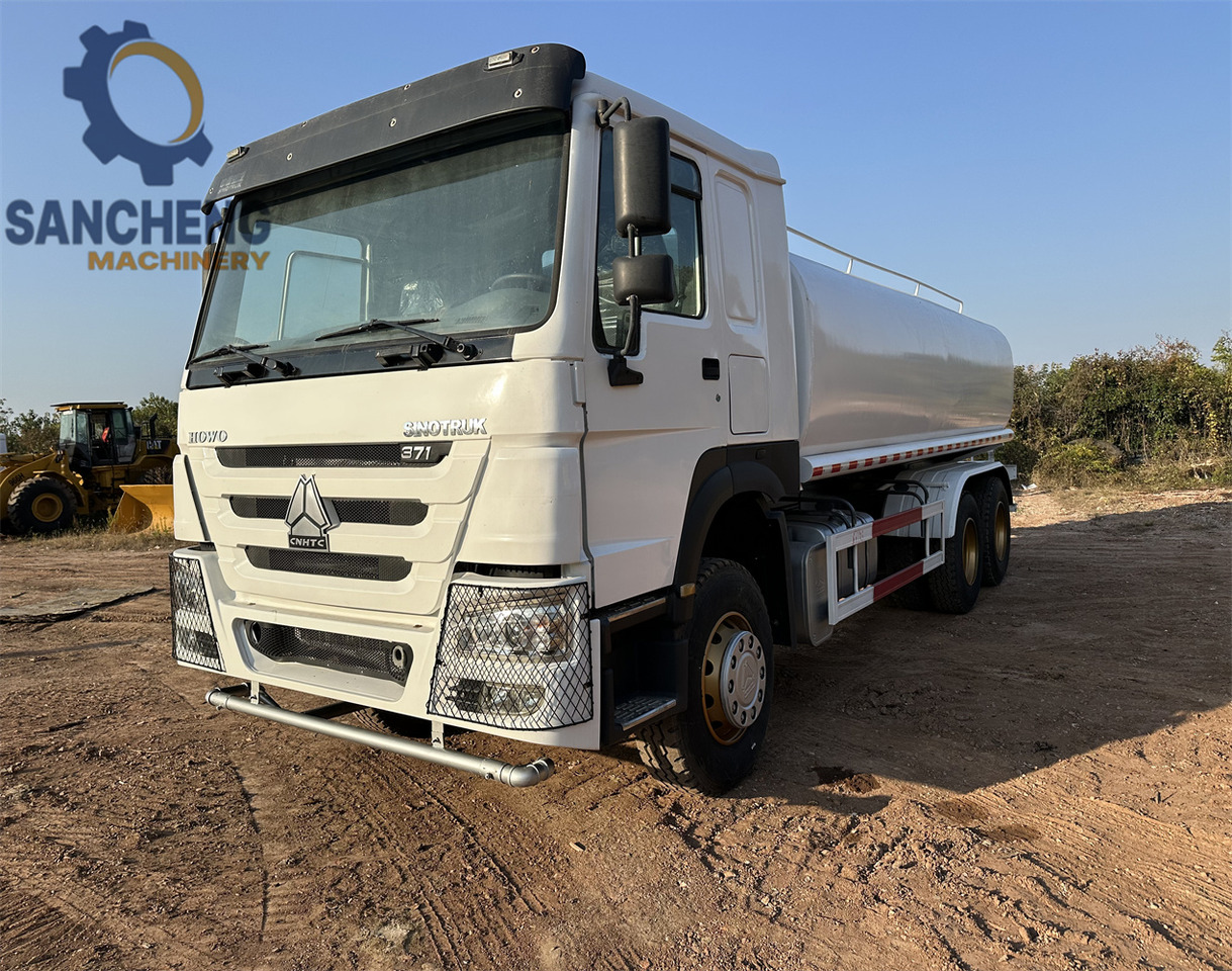 SINOTRUK HOWO 371 6x4 Water Tanker Truck - Tsisternauto: pilt 1 SINOTRUK HOWO 371 6x4 Water Tanker Truck - Tsisternauto: pilt 1