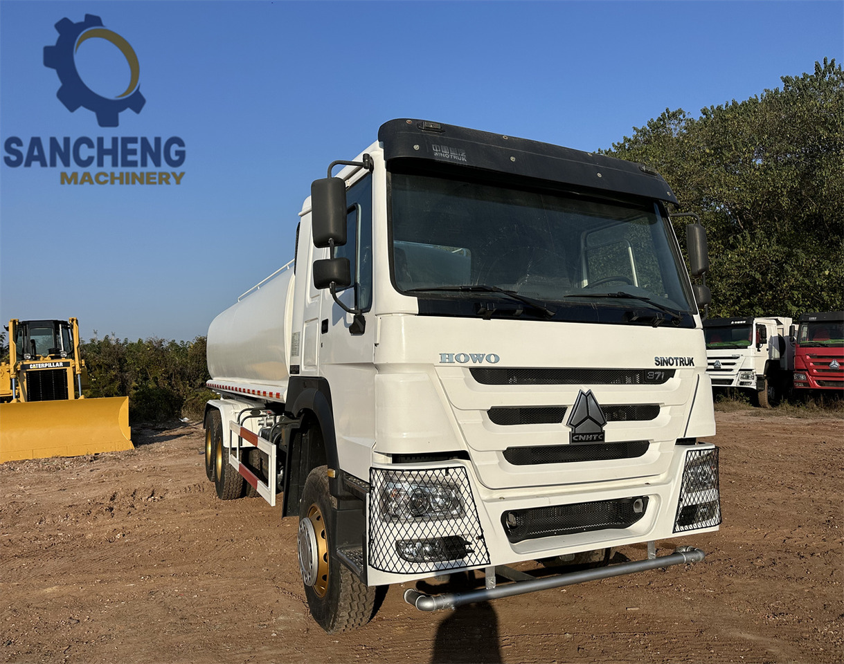 SINOTRUK HOWO 371 6x4 Water Tanker Truck - Tsisternauto: pilt 3 SINOTRUK HOWO 371 6x4 Water Tanker Truck - Tsisternauto: pilt 3
