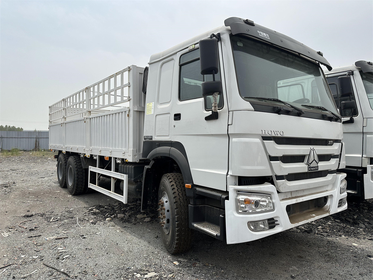 SINOTRUK HOWO 371 Cargo truck - Loomaveok: pilt 1 SINOTRUK HOWO 371 Cargo truck - Loomaveok: pilt 1