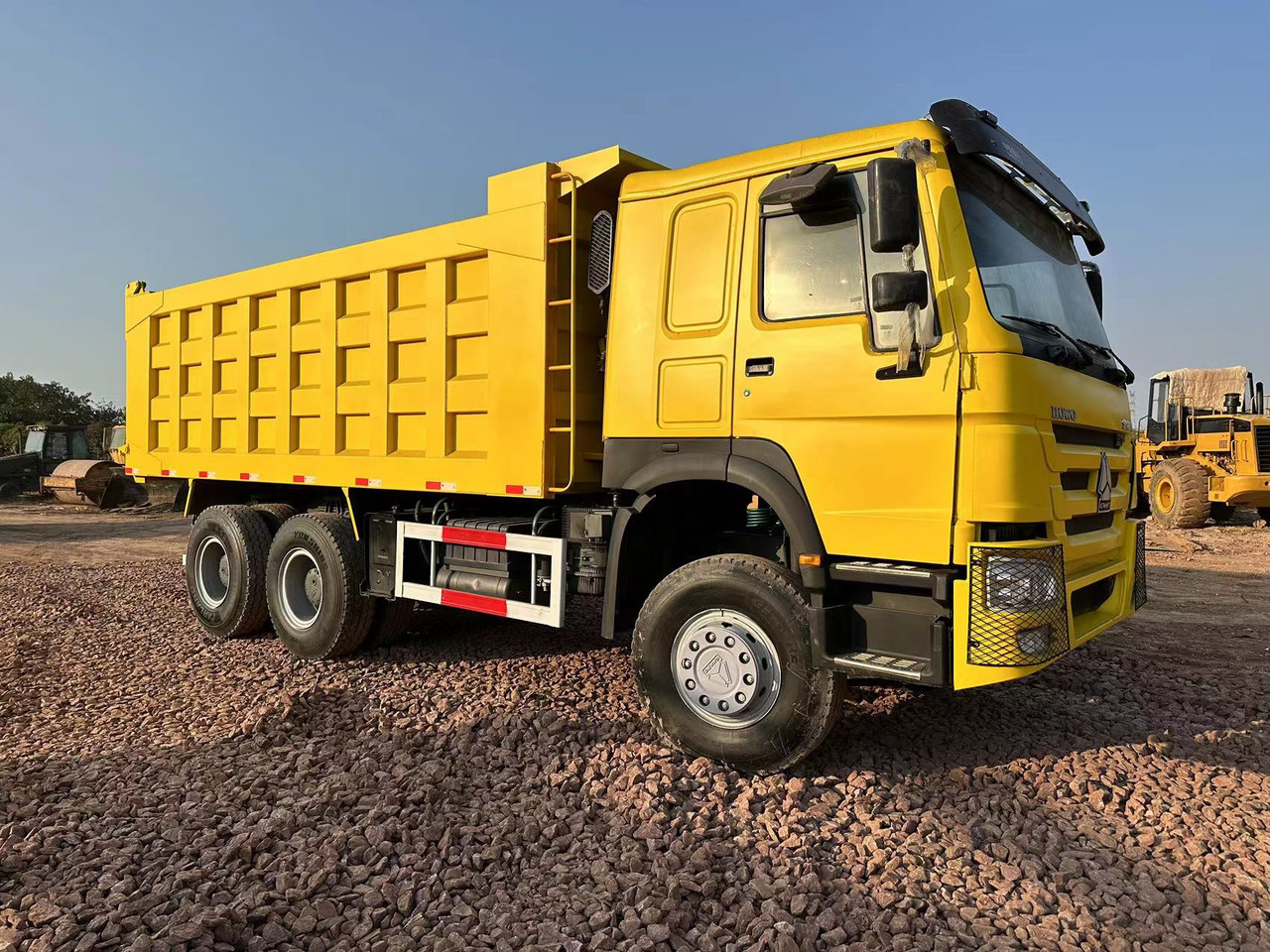 SINOTRUK HOWO 371 Dump Truck - Kallurauto: pilt 4 SINOTRUK HOWO 371 Dump Truck - Kallurauto: pilt 4