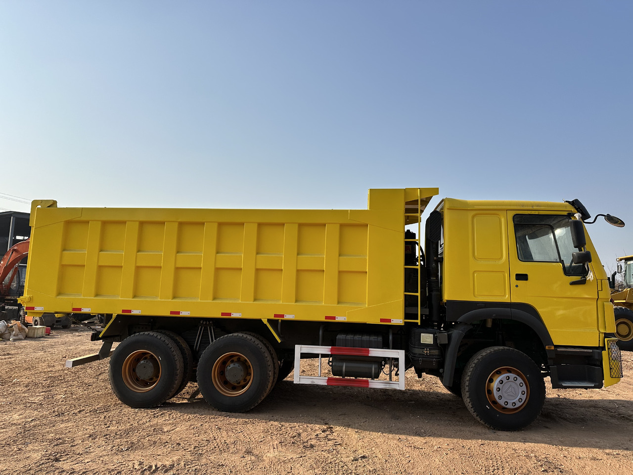 SINOTRUK HOWO 371 - Kallurauto: pilt 4 SINOTRUK HOWO 371 - Kallurauto: pilt 4