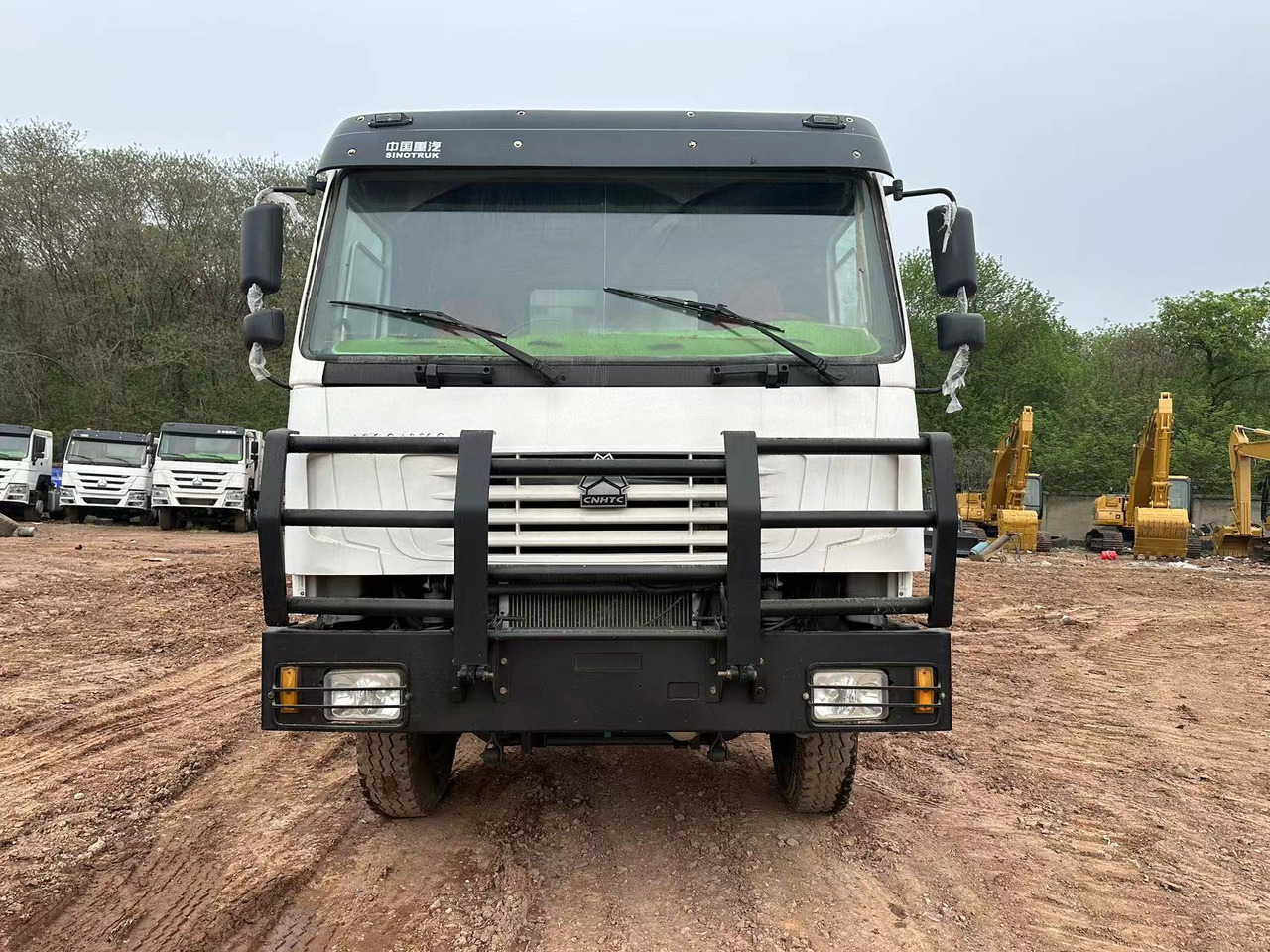 SINOTRUK HOWO 371 with Bumper - Kallurauto: pilt 3 SINOTRUK HOWO 371 with Bumper - Kallurauto: pilt 3
