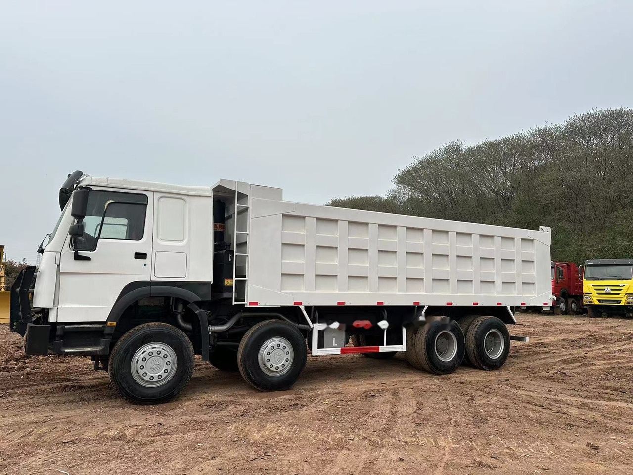 SINOTRUK HOWO 371 with Bumper - Kallurauto: pilt 5 SINOTRUK HOWO 371 with Bumper - Kallurauto: pilt 5