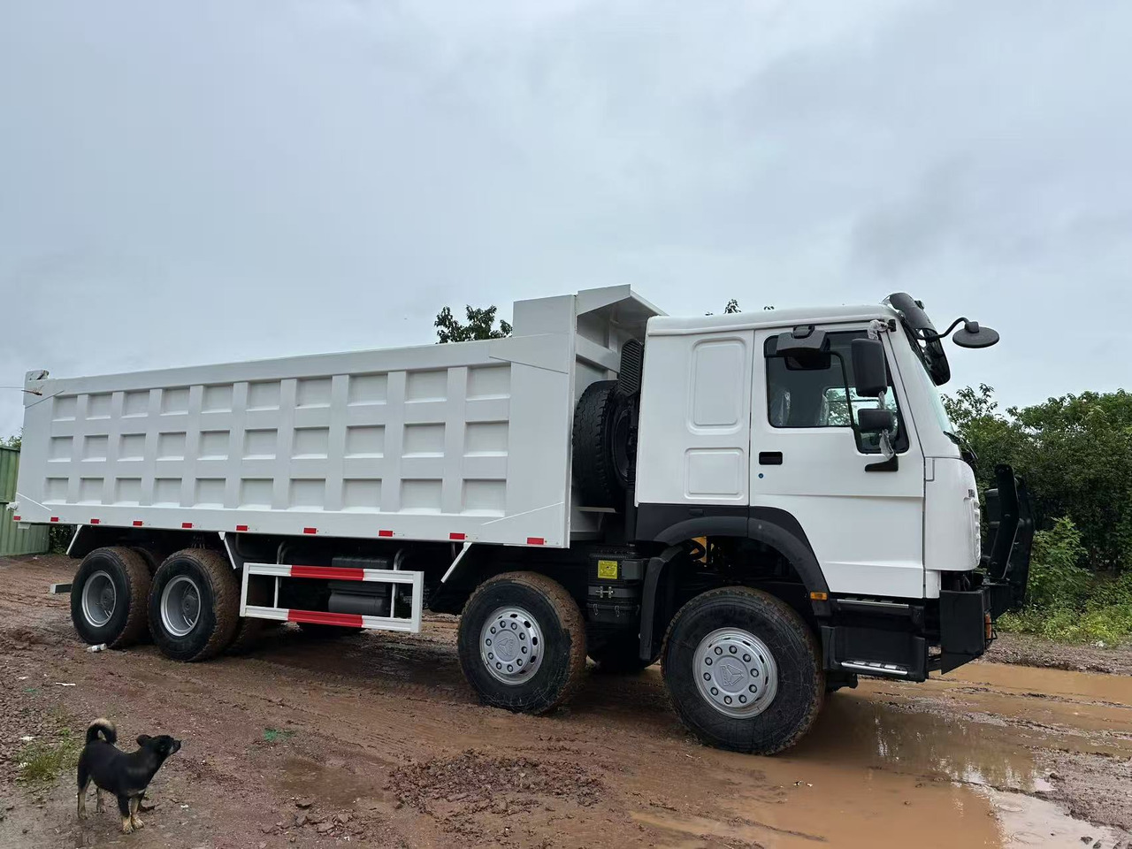 SINOTRUK HOWO 371 with Bumper - Kallurauto: pilt 4 SINOTRUK HOWO 371 with Bumper - Kallurauto: pilt 4