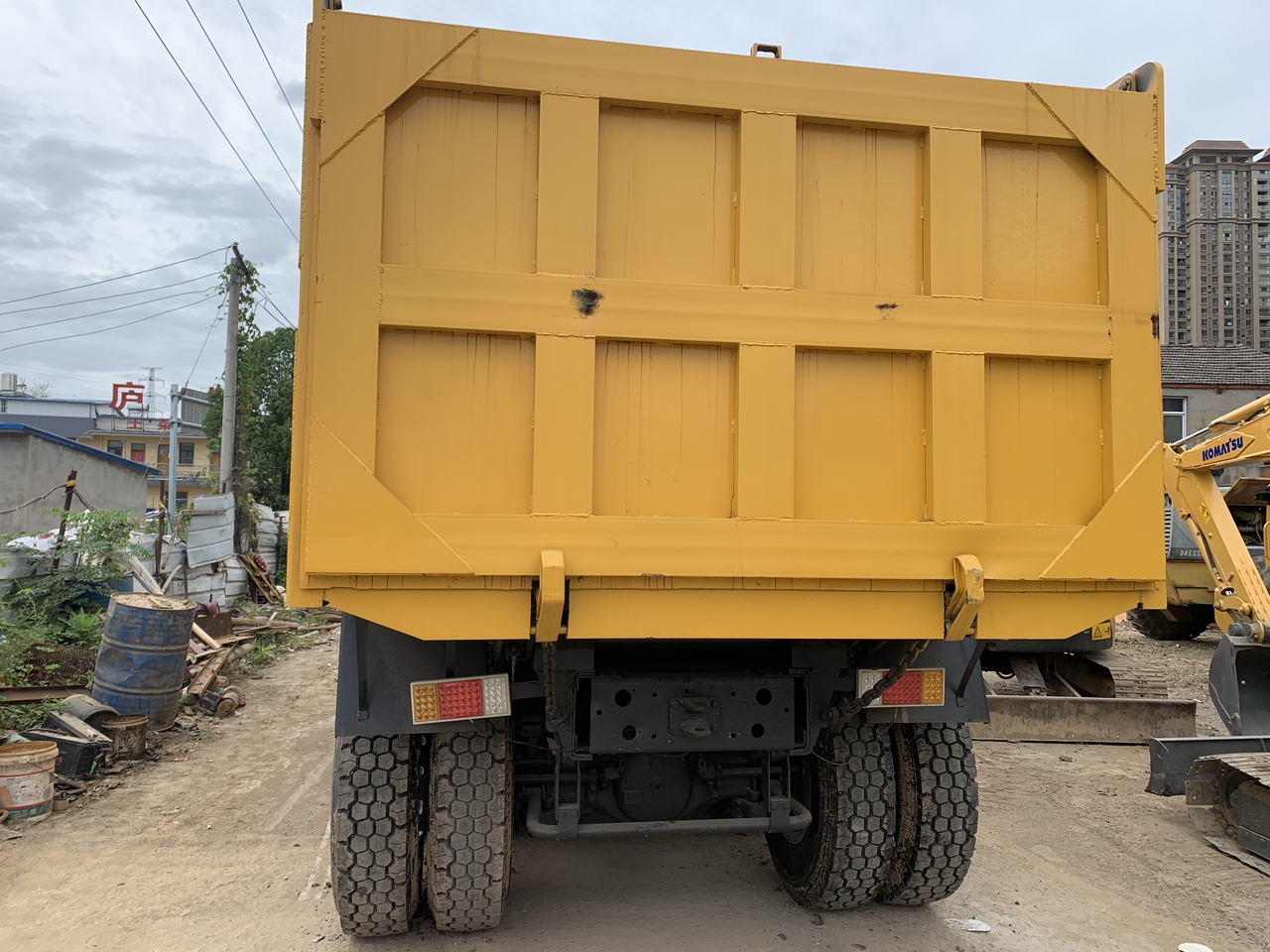 SINOTRUK Howo Dump truck 371 - Kallurauto: pilt 3 SINOTRUK Howo Dump truck 371 - Kallurauto: pilt 3