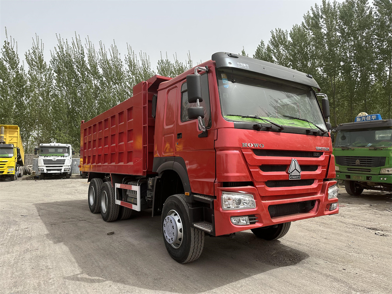 SINOTRUK Howo Dump truck 371 - Kallurauto: pilt 1 SINOTRUK Howo Dump truck 371 - Kallurauto: pilt 1