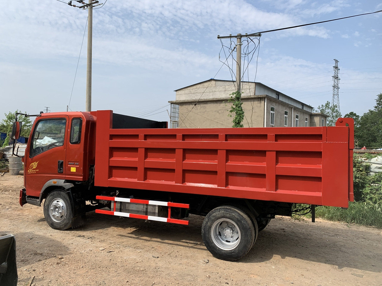 SINOTRUK Howo Dump truck 4x2 - Kallurauto: pilt 4 SINOTRUK Howo Dump truck 4x2 - Kallurauto: pilt 4