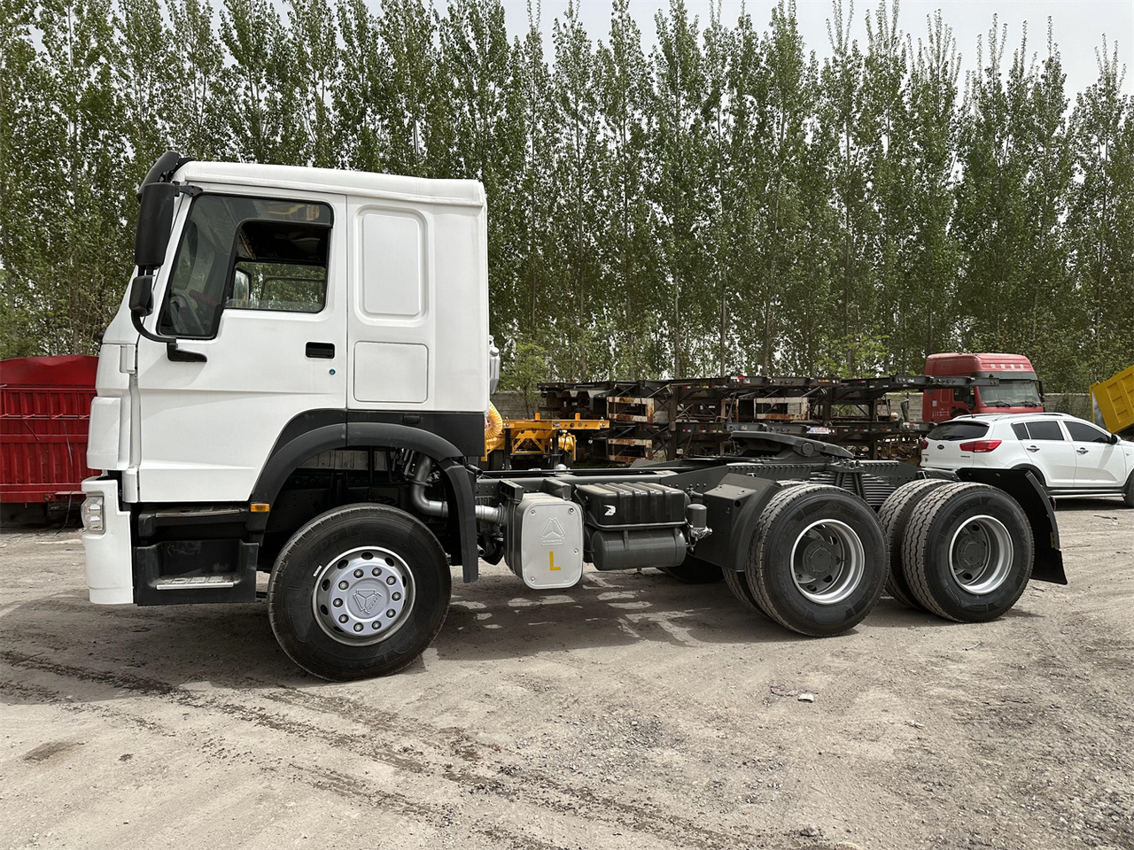 SINOTRUK Howo 371 Truck Head - Sadulveok: pilt 5 SINOTRUK Howo 371 Truck Head - Sadulveok: pilt 5