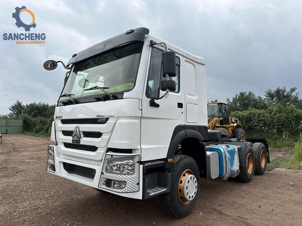 Sadulveok SINOTRUK Howo tractor unit 420hp: pilt 7