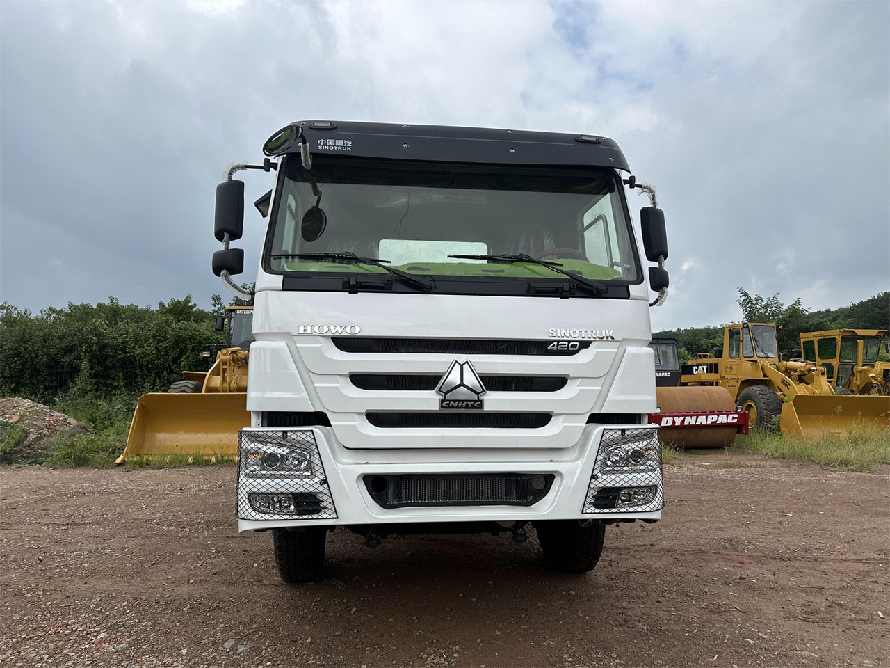 SINOTRUK Howo tractor unit 420hp - Sadulveok: pilt 4 SINOTRUK Howo tractor unit 420hp - Sadulveok: pilt 4