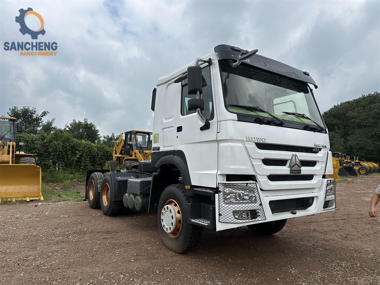 SINOTRUK Howo tractor unit 420hp - Sadulveok: pilt 3 SINOTRUK Howo tractor unit 420hp - Sadulveok: pilt 3