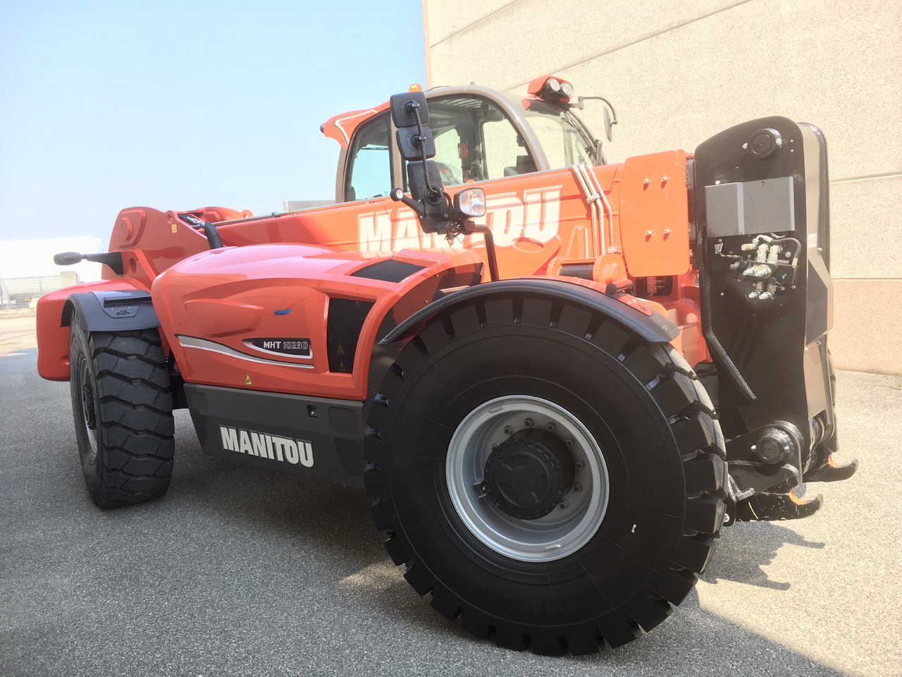 MANITOU MHT 10230 ST4 - 2018 - Teleskooplaadur: pilt 3 MANITOU MHT 10230 ST4 - 2018 - Teleskooplaadur: pilt 3