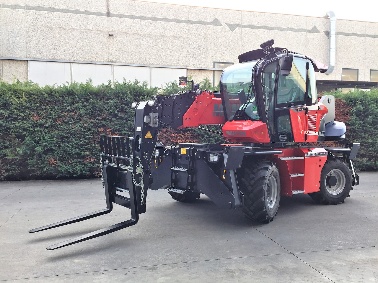 Manitou MRT 1845 360° 115D VISION - Teleskooplaadur: pilt 1 Manitou MRT 1845 360° 115D VISION - Teleskooplaadur: pilt 1