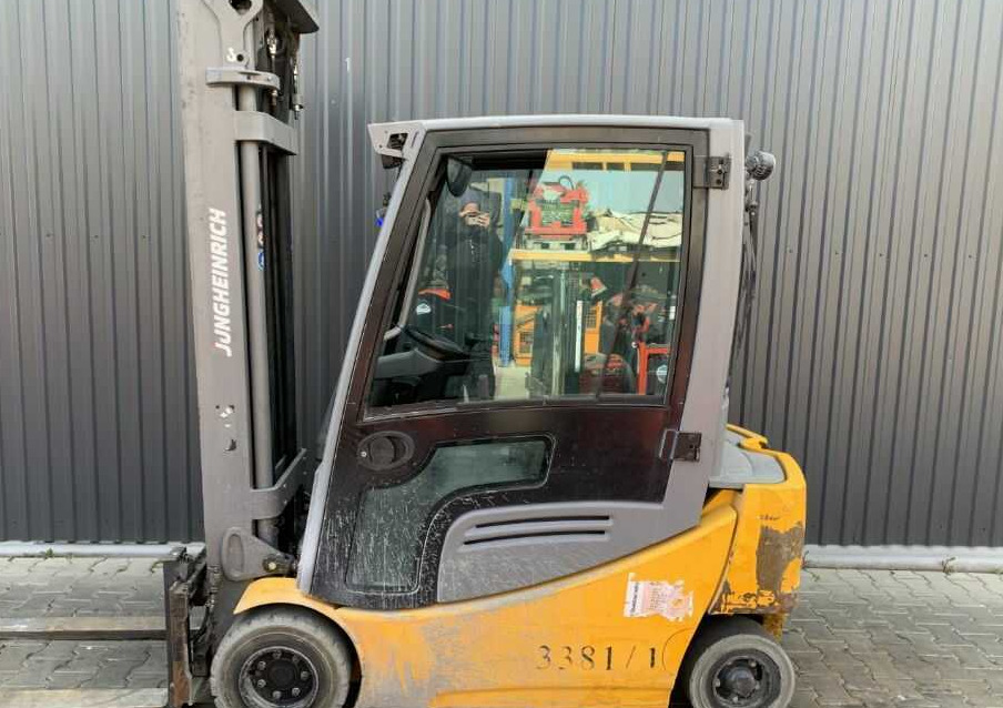 Jungheinrich EFG320 - Elektritõstuk: pilt 2 Jungheinrich EFG320 - Elektritõstuk: pilt 2