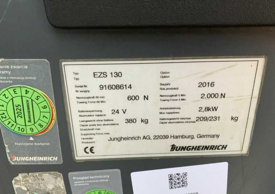 Jungheinrich EZS130 - Puksiirtraktor: pilt 4 Jungheinrich EZS130 - Puksiirtraktor: pilt 4