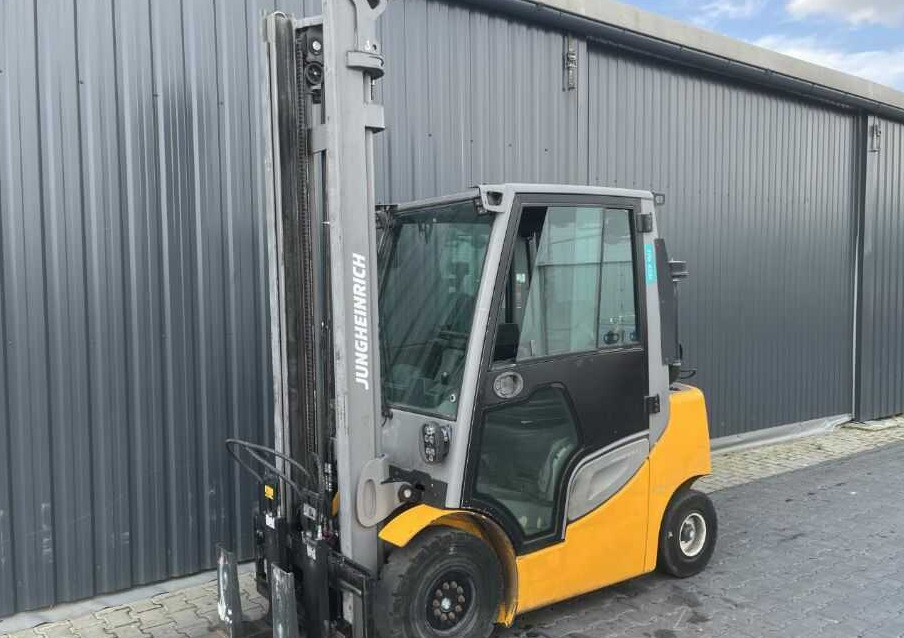 Jungheinrich TFG425s - Gaasitõstuk: pilt 1 Jungheinrich TFG425s - Gaasitõstuk: pilt 1