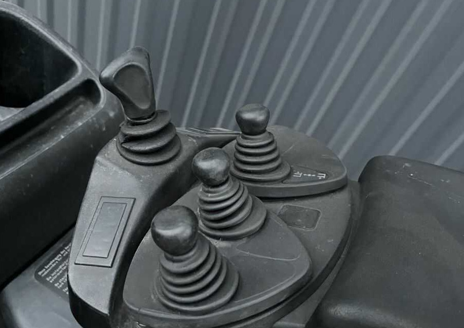 Linde E16C-01 - Elektritõstuk: pilt 2 Linde E16C-01 - Elektritõstuk: pilt 2