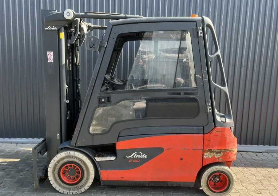 Linde E30L-01 - Elektritõstuk: pilt 2 Linde E30L-01 - Elektritõstuk: pilt 2