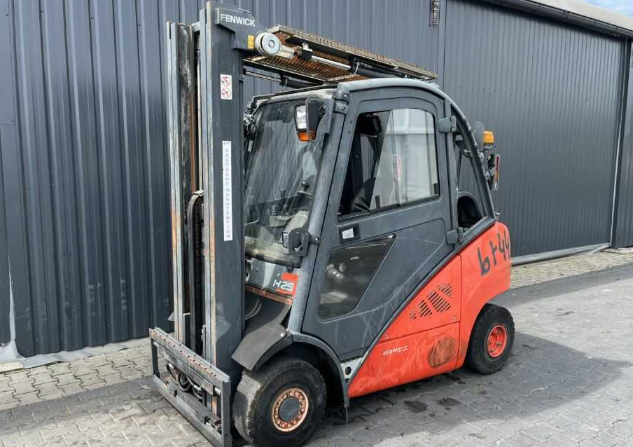 Linde H25T-01 - Gaasitõstuk: pilt 1 Linde H25T-01 - Gaasitõstuk: pilt 1
