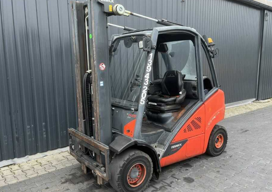 Linde H25T-02 - Gaasitõstuk: pilt 1 Linde H25T-02 - Gaasitõstuk: pilt 1