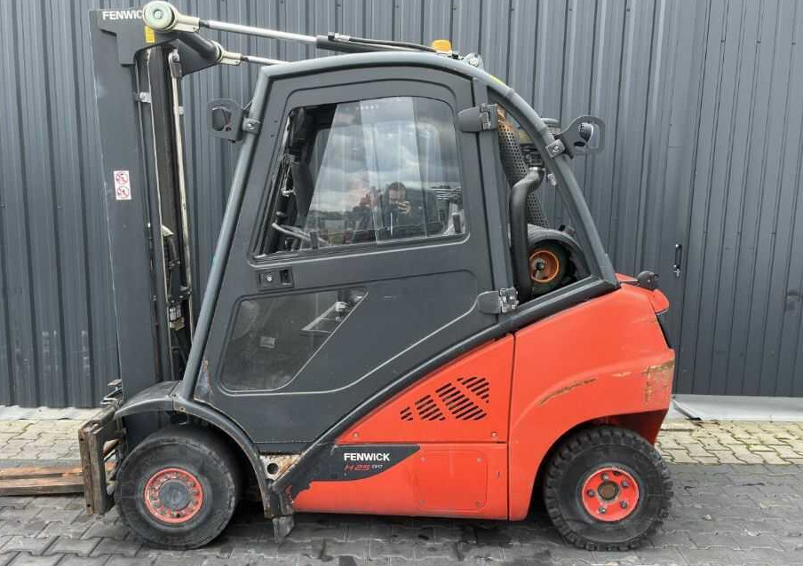 Linde H25T-02 - Gaasitõstuk: pilt 2 Linde H25T-02 - Gaasitõstuk: pilt 2