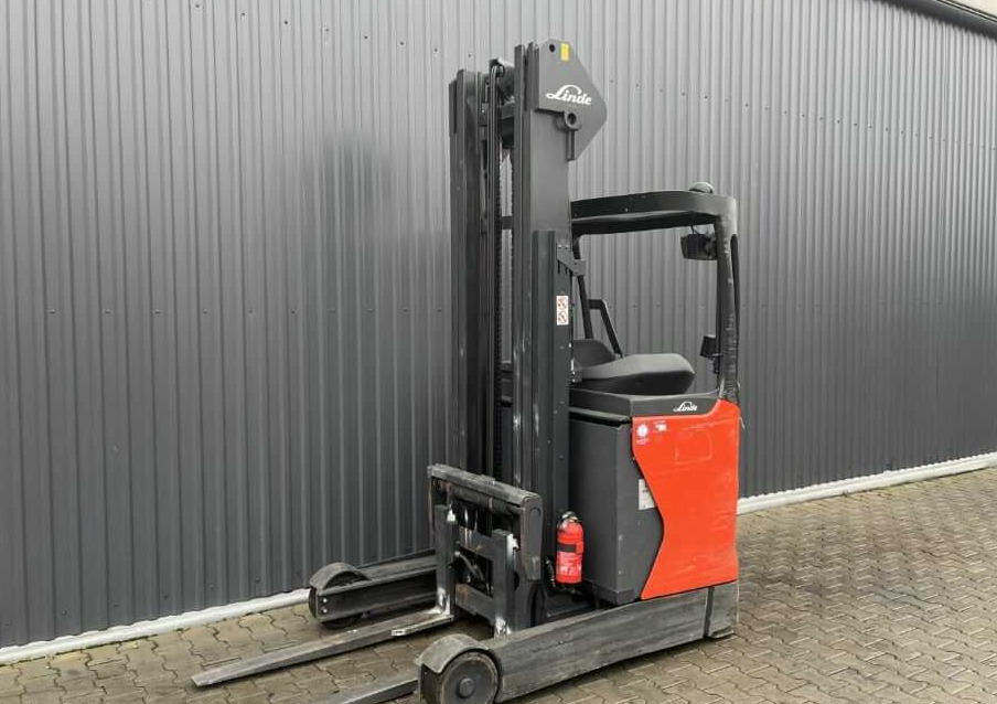 Linde R16-01 - Lükandmastiga tõstuk: pilt 1 Linde R16-01 - Lükandmastiga tõstuk: pilt 1