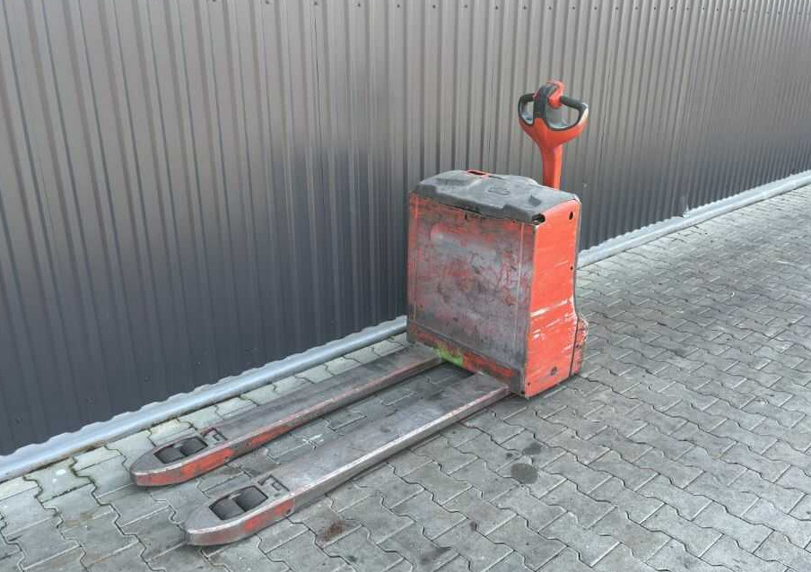 Linde T18 - Kaubaaluste tõstuk: pilt 1 Linde T18 - Kaubaaluste tõstuk: pilt 1