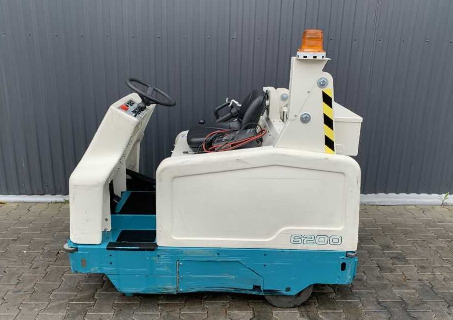 Tennant 6200 - Tööstuslik kuivpühkimismasin: pilt 2 Tennant 6200 - Tööstuslik kuivpühkimismasin: pilt 2