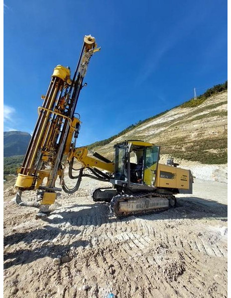Atlas-Copco Roc F6 - Puurimisplatvorm: pilt 1 Atlas-Copco Roc F6 - Puurimisplatvorm: pilt 1
